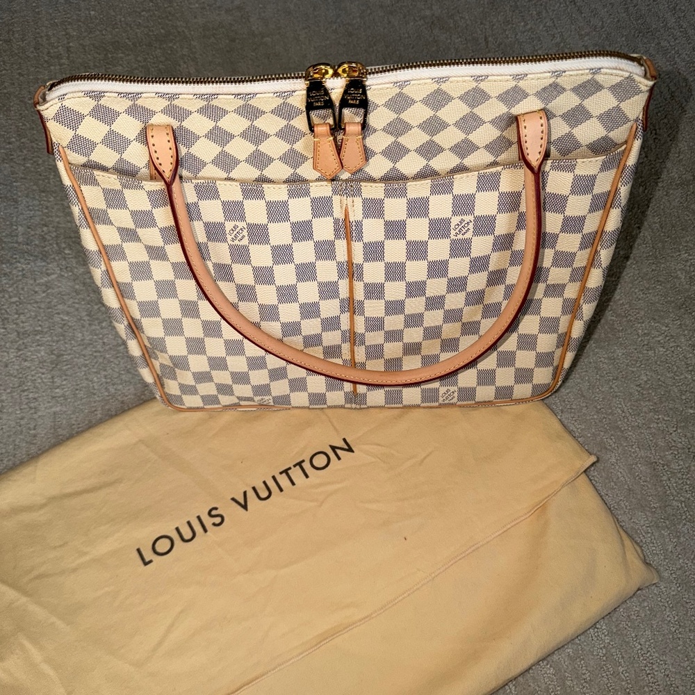 🌟BRAND NEW! Grade A! Louis Vuitton Damier Azur Figheri GM White Canvas Tote Bag